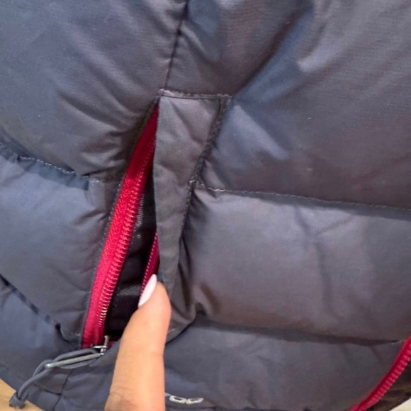 The North Face Nuptse 700 Goose Down Vest size XS EUC - Picture 5 of 6